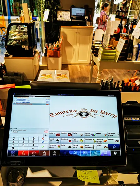 Installation caisse enregistreuse épicerie fine Comtesse du Barry