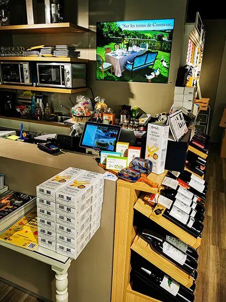 Installation caisse enregistreuse épicerie fine Comtesse du Barry